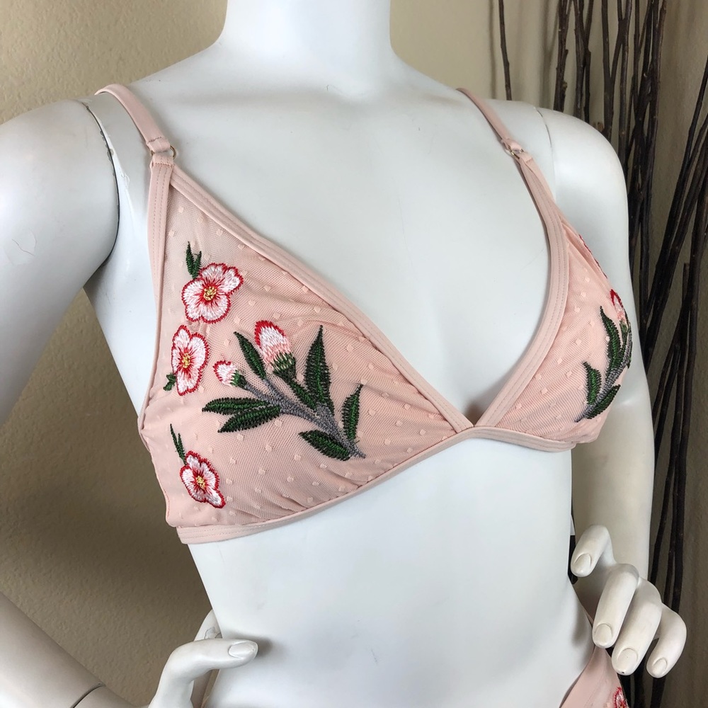 Gianni Bini | “Summer Romance” Bikini Set - Picture 6 of 8